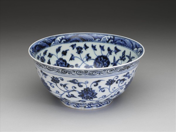 青花四季花卉紋碗