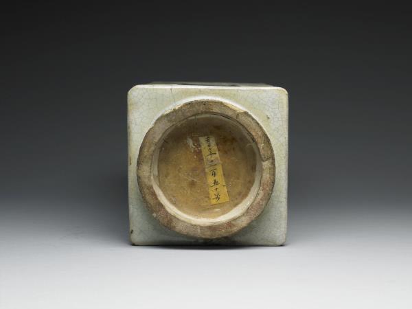 廣窯 白釉琮式瓶