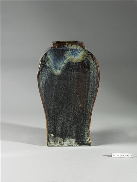 廣窯 天藍窯變鱔魚青方壺