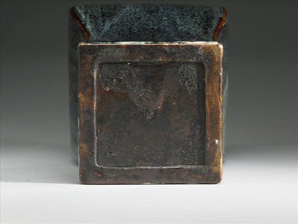 廣窯 天藍窯變鱔魚青方壺