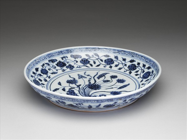 青花一把蓮紋盤