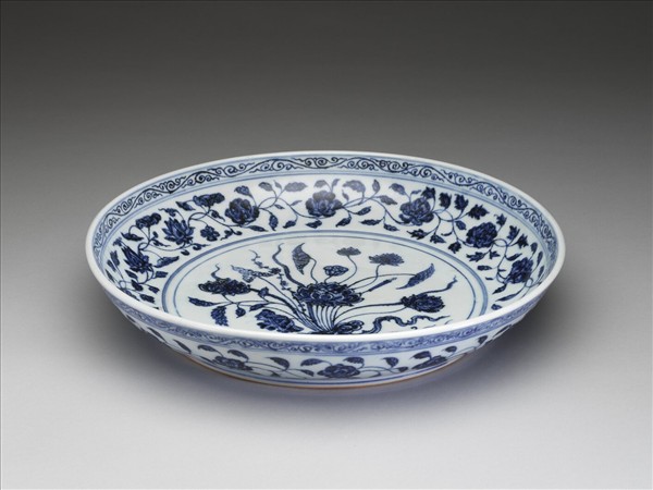 青花一把蓮紋盤