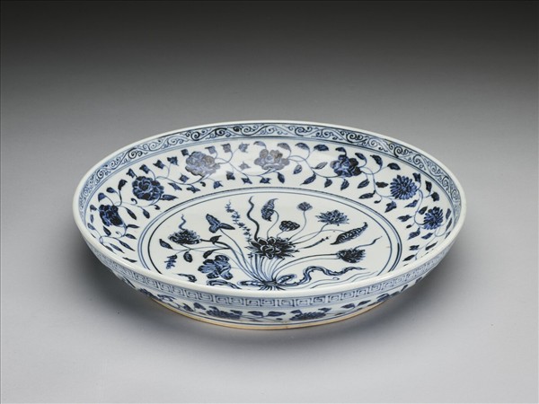 青花一把蓮紋盤