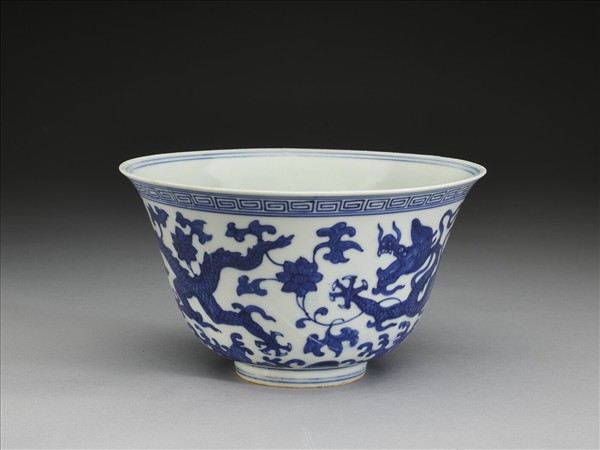 青花龍紋碗