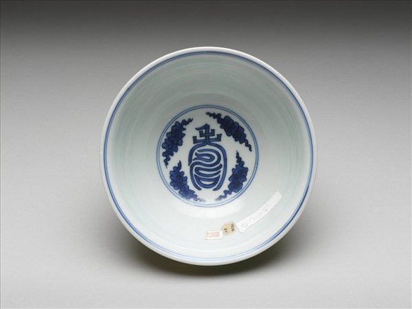 嬌黃釉綠彩龍鳳紋碗