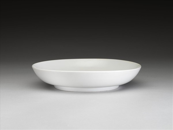 甜白釉盤