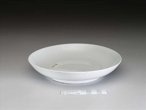 甜白釉盤