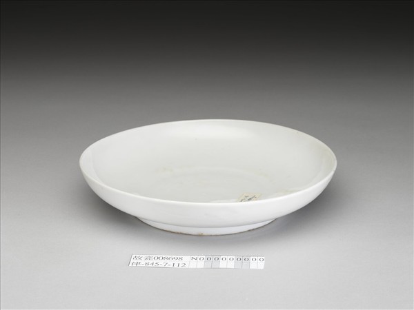 甜白釉盤
