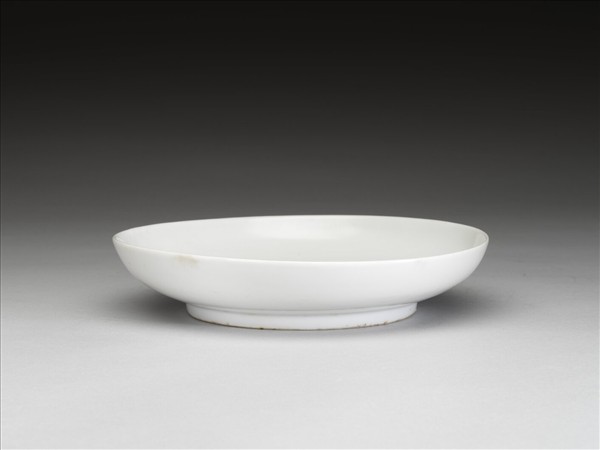 甜白釉盤