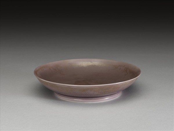 茄皮紫釉石榴紋盤