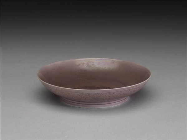 茄皮紫釉石榴紋盤