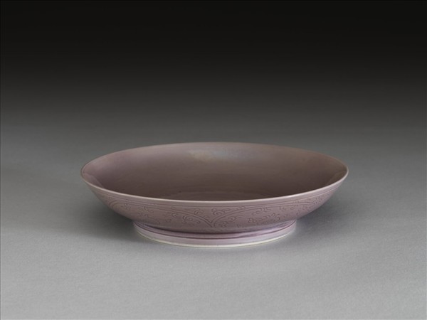 茄皮紫釉石榴紋盤