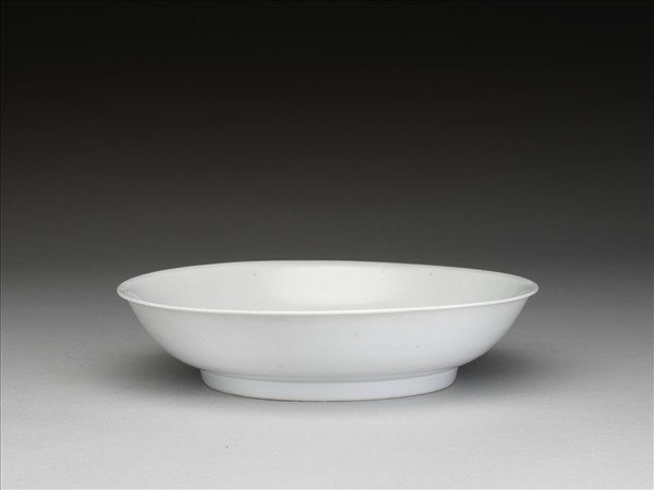 甜白釉盤