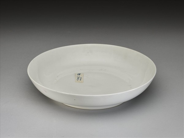 甜白釉盤