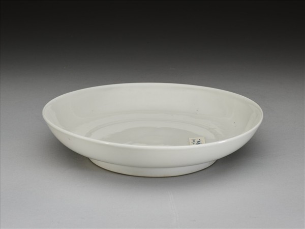 甜白釉盤