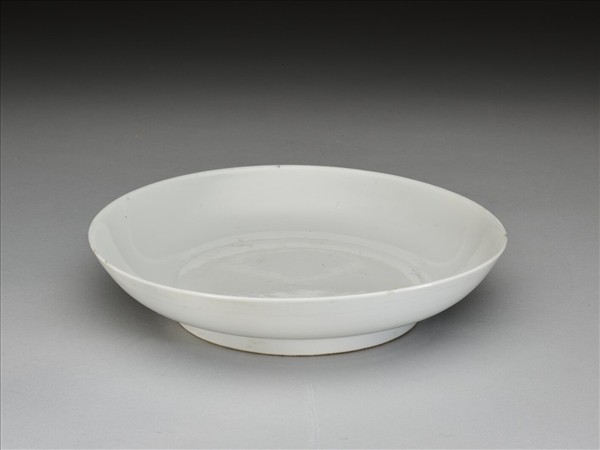 甜白釉盤