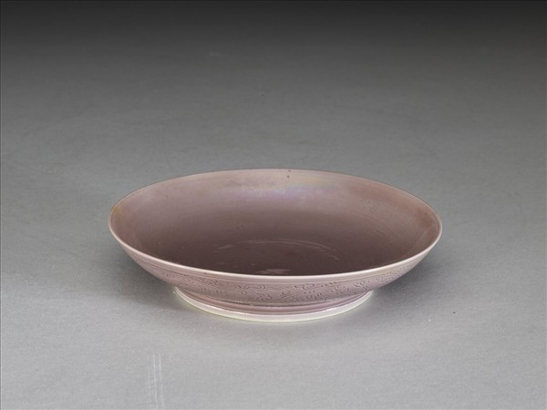 茄皮紫釉石榴紋盤