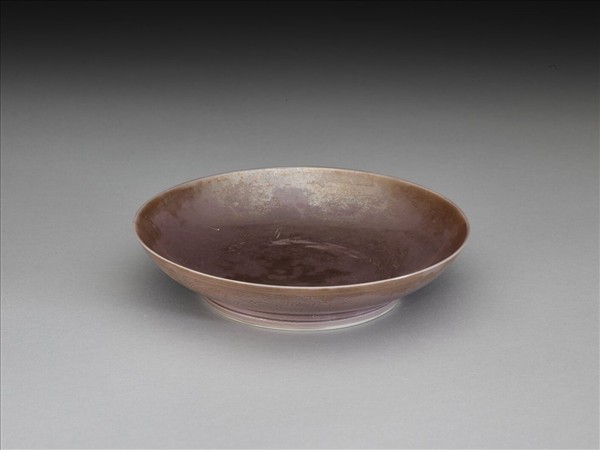 茄皮紫釉石榴紋盤