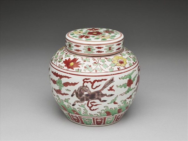 五彩天馬紋蓋罐