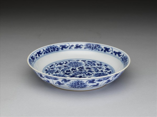 青花番蓮紋盤