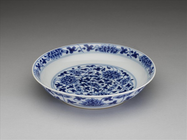 青花番蓮紋盤
