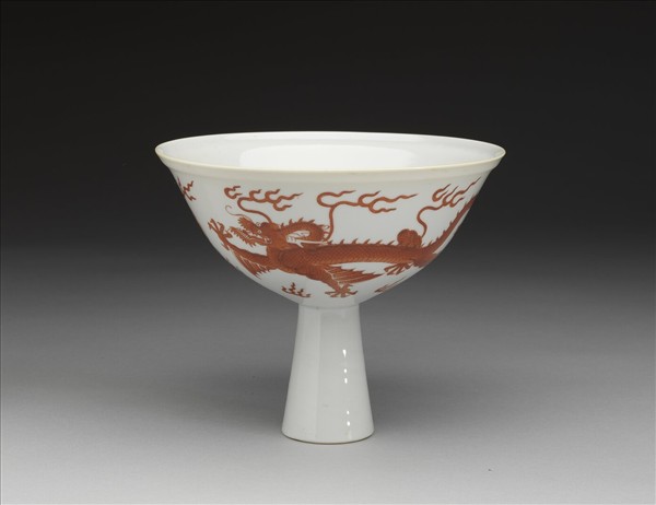 白瓷描紅雙龍紋高足碗