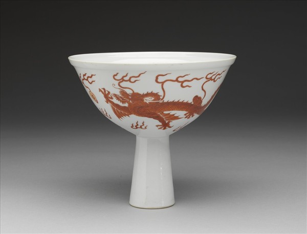 白瓷描紅雙龍紋高足碗