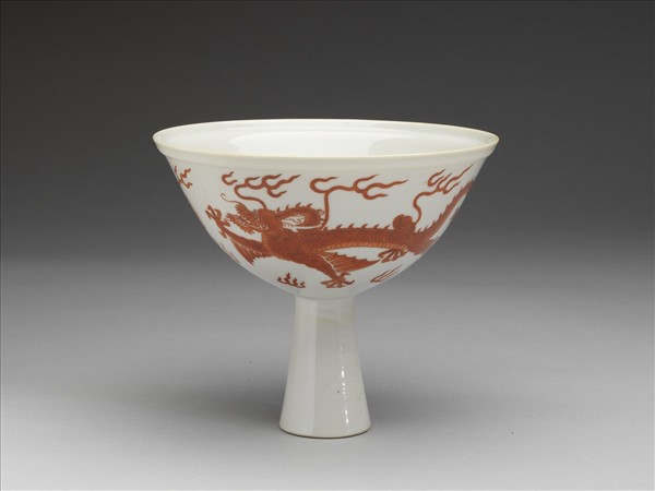 白瓷描紅雙龍紋高足碗