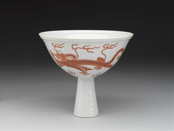 白瓷描紅雙龍紋高足碗