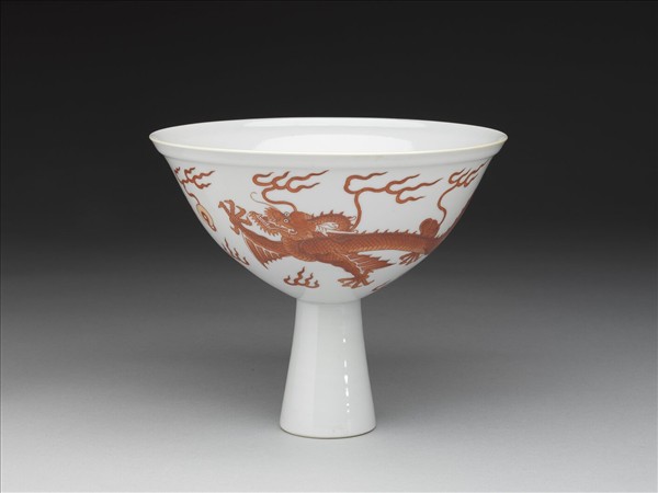 白瓷描紅雙龍紋高足碗