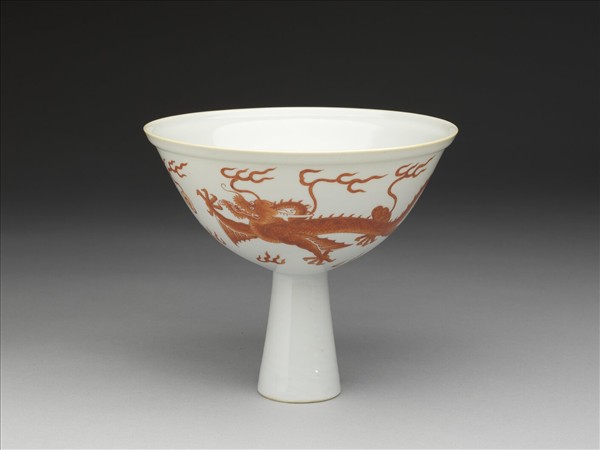白瓷描紅雙龍紋高足碗