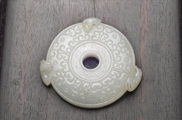 紫檀木御製詩嵌白玉雲紋三子(鼠)璧盒