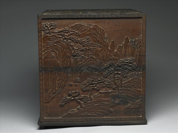 「螺劑含輝」紫檀山水紋木盒