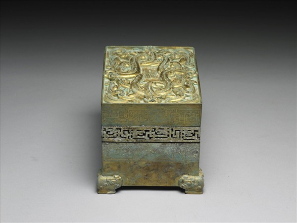 銅鎏金蟠龍紋暖硯爐