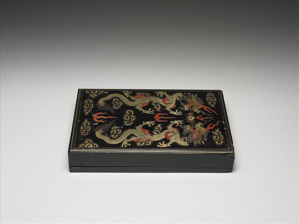 黑漆描金雙龍盒