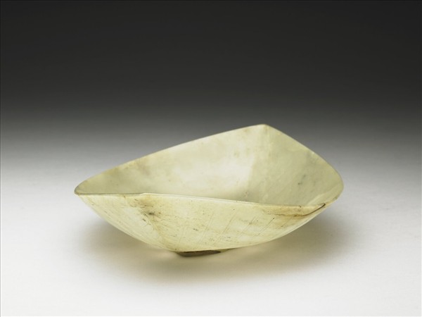 玉舟形盤