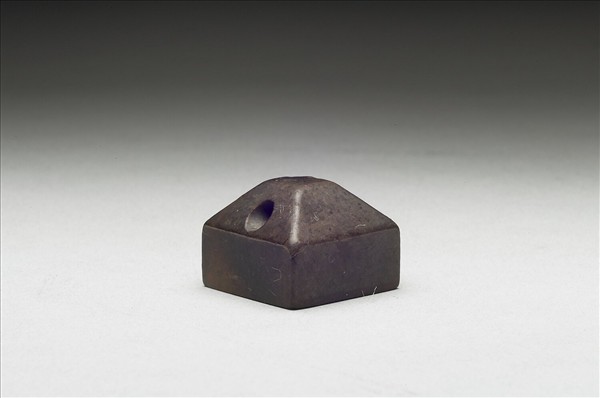 虹文薈古「董脩」玉印