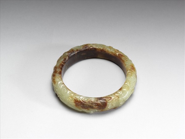 玉螭紋鐲