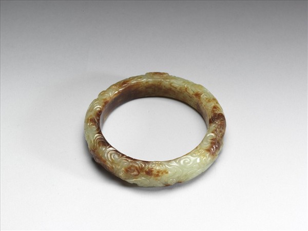 玉螭紋鐲