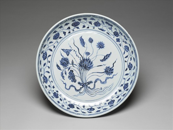 青花四季花卉紋盤