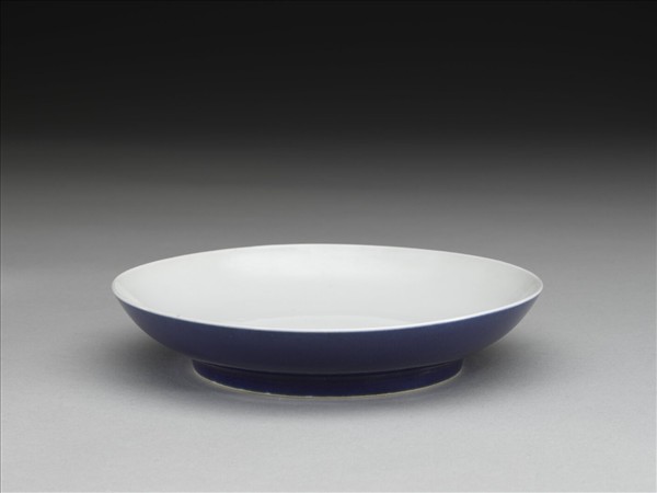 霽青釉白裡盤