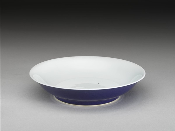 霽青釉白裡盤