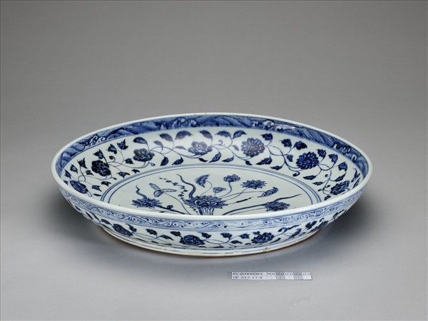 青花四季花卉紋盤