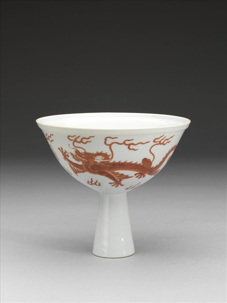 白瓷描紅雙龍紋高足碗