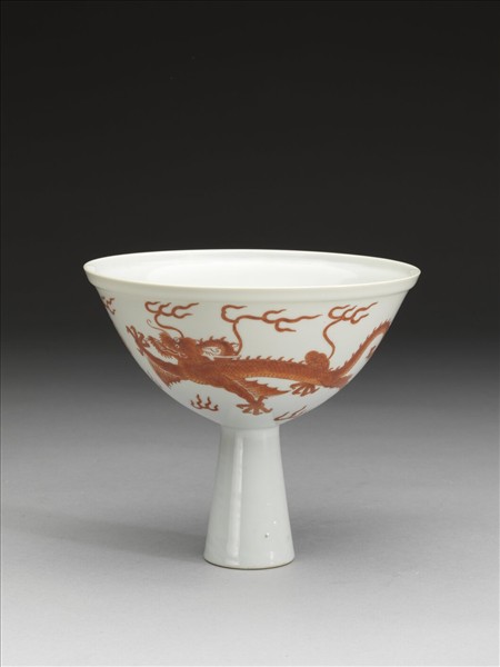 白瓷描紅雙龍紋高足碗