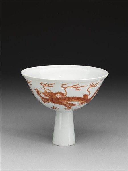 白瓷描紅雙龍紋高足碗