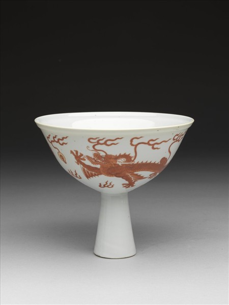 白瓷描紅雙龍紋高足碗