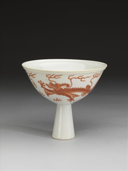 白瓷描紅雙龍紋高足碗