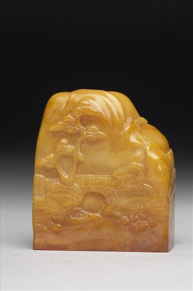 壽山石「無限離情無窮江水無邊山色」印- 故宮