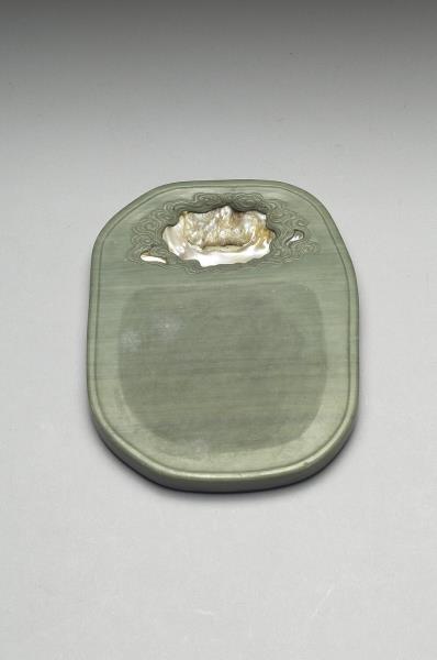 松花石山水紋硯